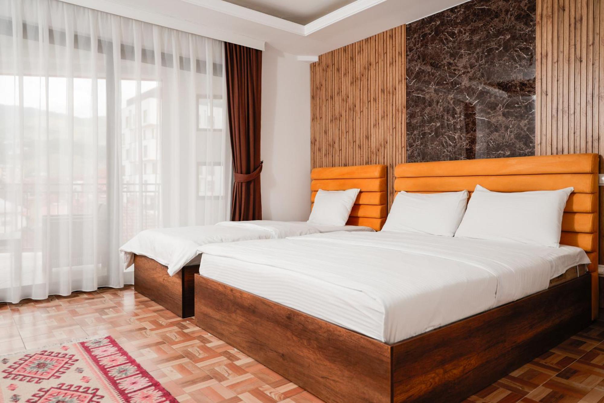 Hotel Denis 프리즈렌 외부 사진