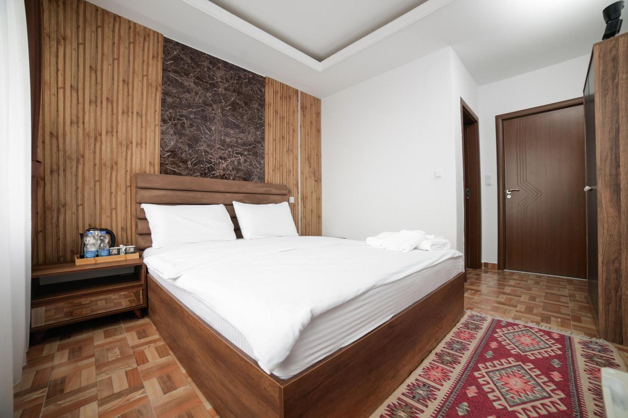 Hotel Denis 프리즈렌 외부 사진